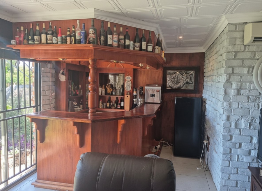 6 Bedroom Property for Sale in Dan Pienaar Free State